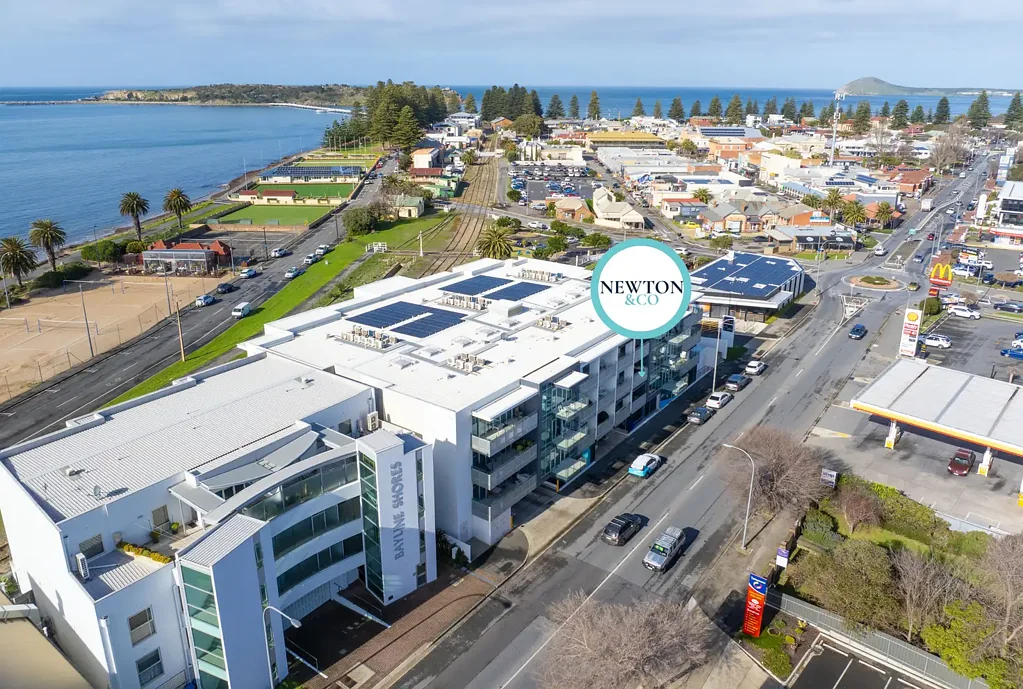 Victor Harbor 2 Bedroom Lifestyle Meets Location! Central Convenience