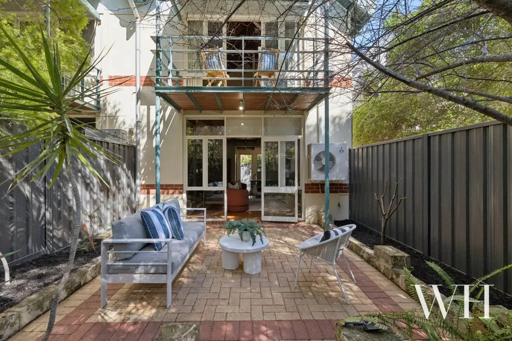 East Fremantle 2Zimmer A Distinctive Architectural Retreat by Klopper