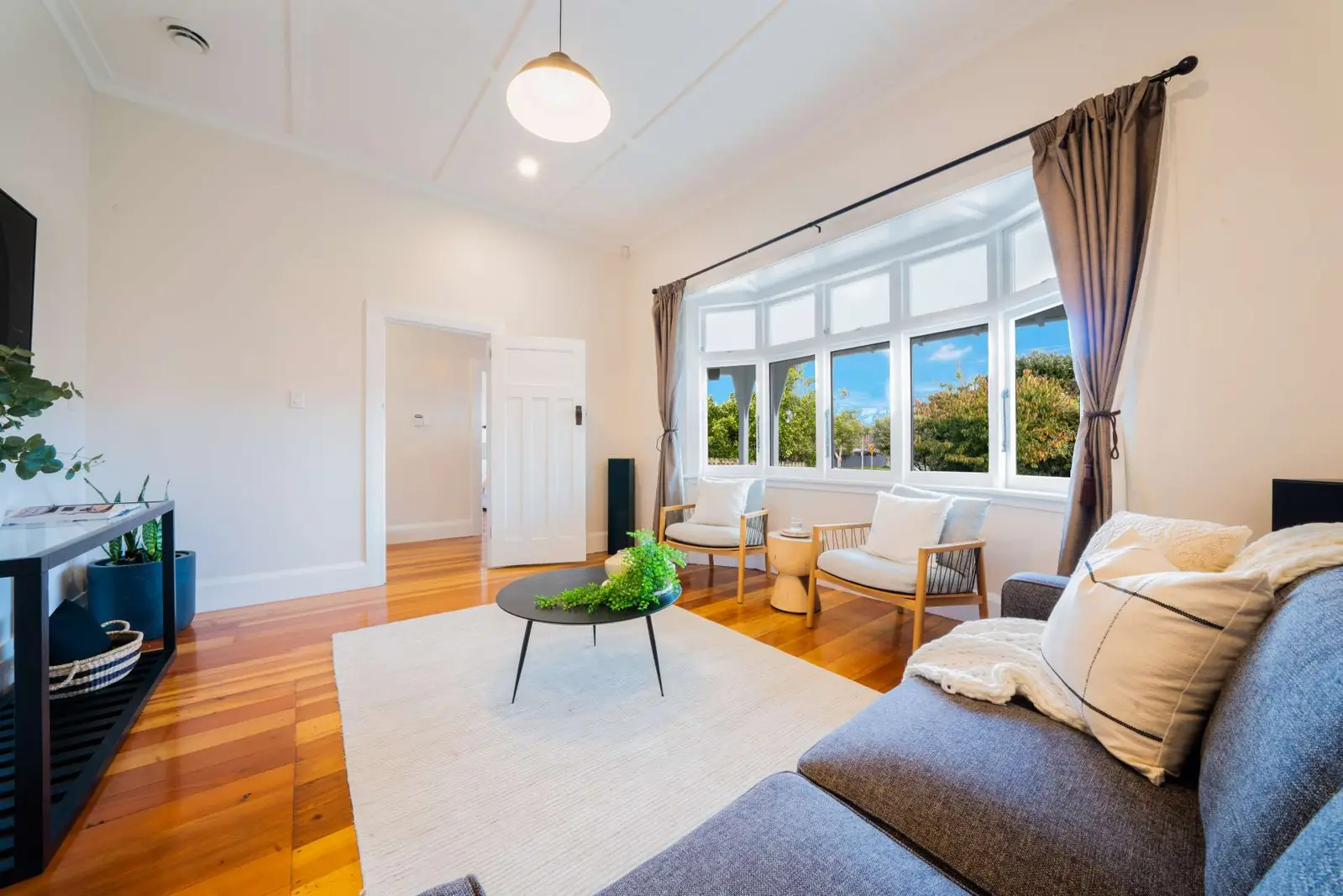 围观John Key儿子刚刚拍下的中区Villa！$140万成交！远超CV！