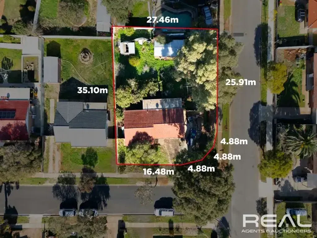 Elizabeth Downs 3 Bedroom Developers Call me Now!!