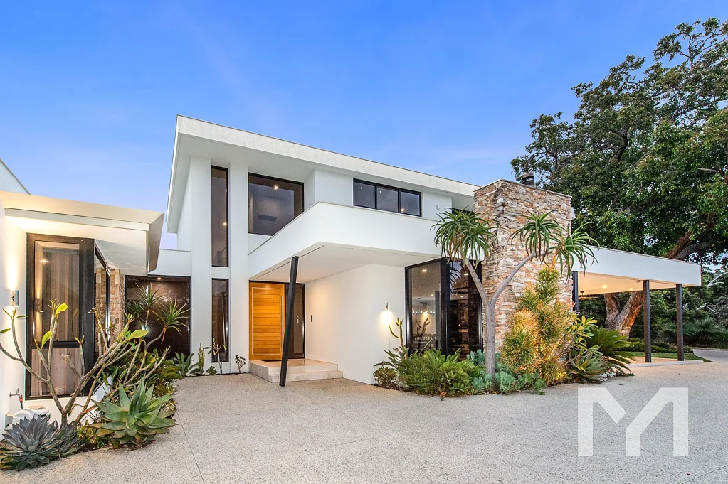 12 Luff Crescent, Attadale, WA 6156