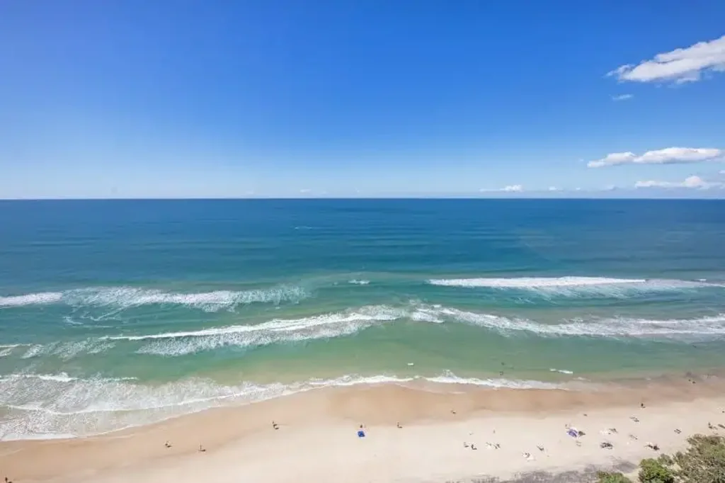 Surfers Paradise 3房  Experience Ultimate Beachfront Living in the Iconic Focus Building