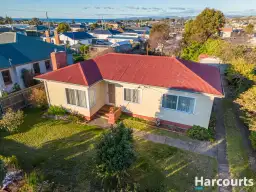 102 Ronald Street, Devonport