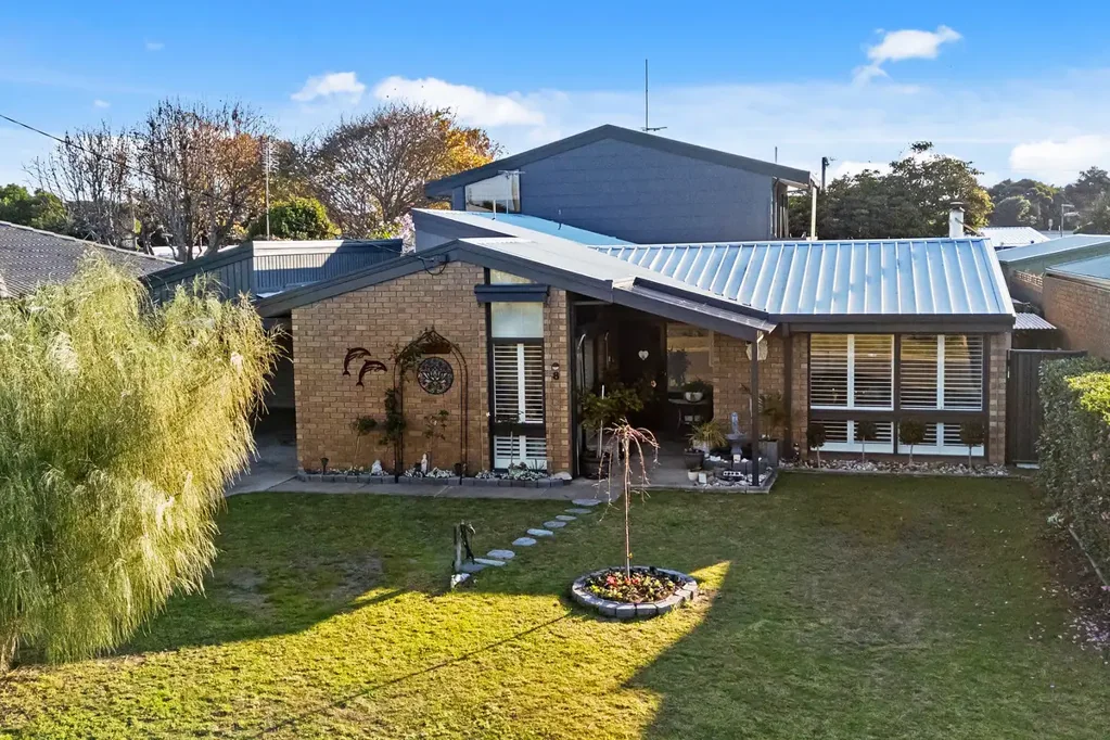 Lakes Entrance 3房  Oh What A Lovely Home!