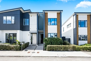 4/7 Scott Road, Hobsonville, Waitakere City
