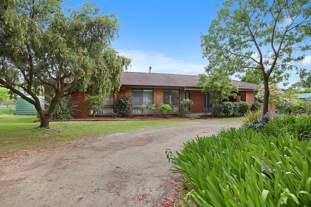 27 Wattletree Road, Bunyip, VIC 3815