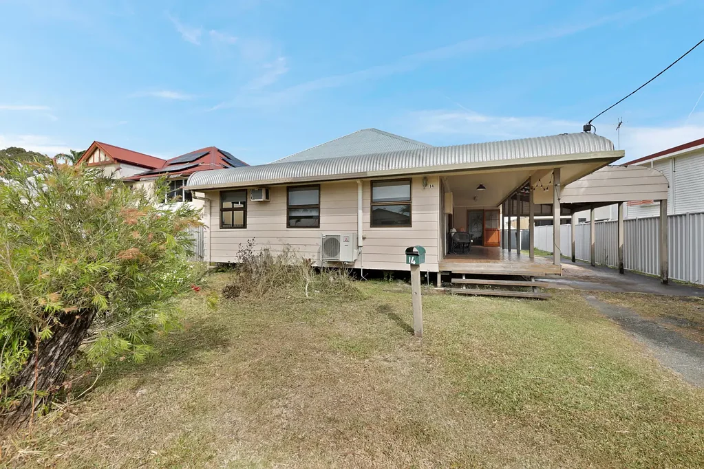 South Mackay 4Kwarto CBD Fringe & Renovation On Offer