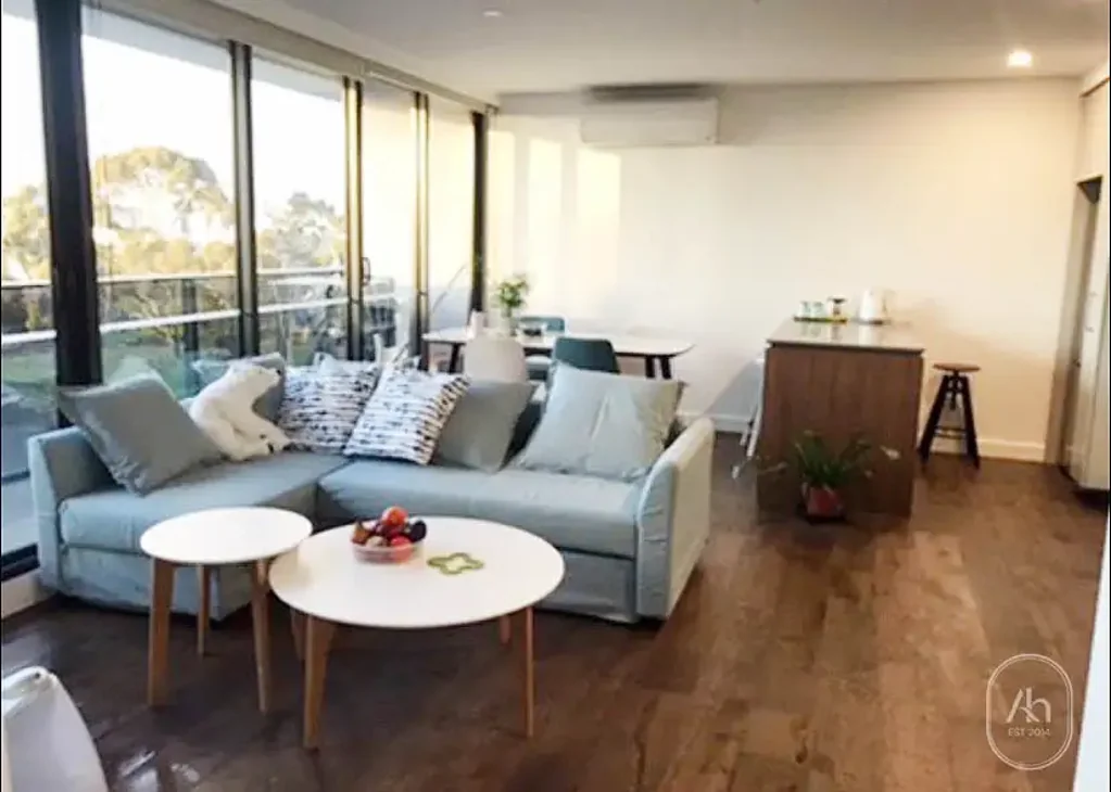 Furnished City-Fringe Apartment with Secure Parking