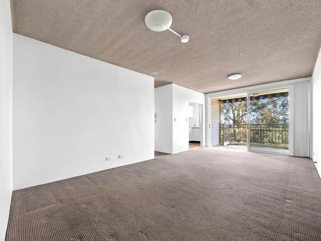Maroubra 2房 宽敞公寓生活，坐拥绿意盎然的区域景观 Spacious Apartment Living with Leafy District Views