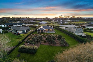 7 Old Orchard Lane, Waiau Pa, Franklin