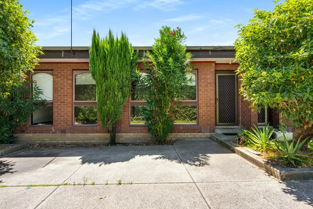 Spacious Two Bedroom Unit