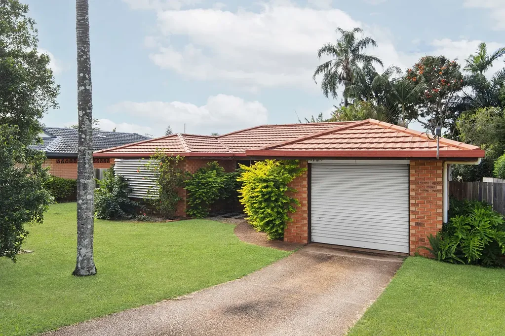 Redland Bay 3침실 Convenient Family Living in the Heart of Redland Bay