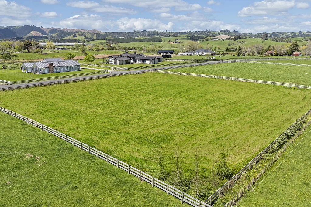 Clevedon Picture perfect lifestyle section