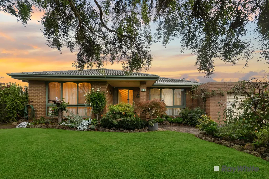1 Guildford Crescent, Narre Warren, VIC 3805