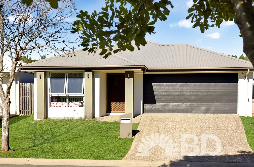 Caboolture South 4房  用太阳能、安防和享受空间，让现代生活变得轻松  Modern Living Made Easy with Solar, Security & Space to Enjoy