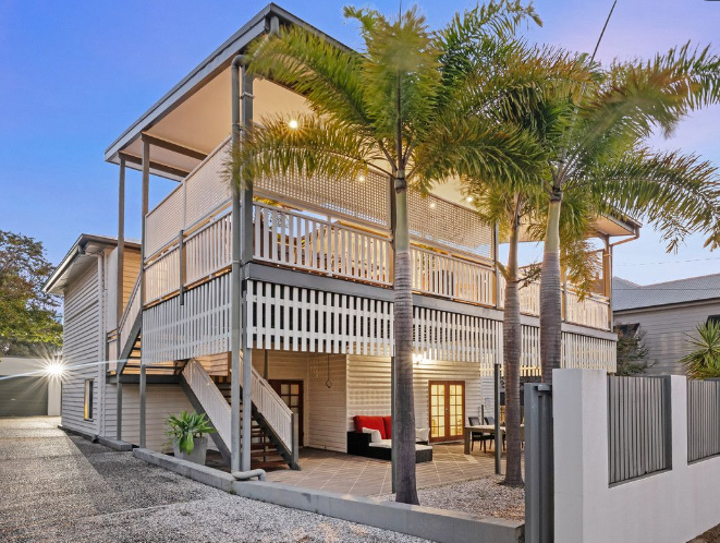 43 MOSSGROVE ST, WOOLLOONGABBA QLD 4102, 0 Kuwarto, 0 Banyo, House