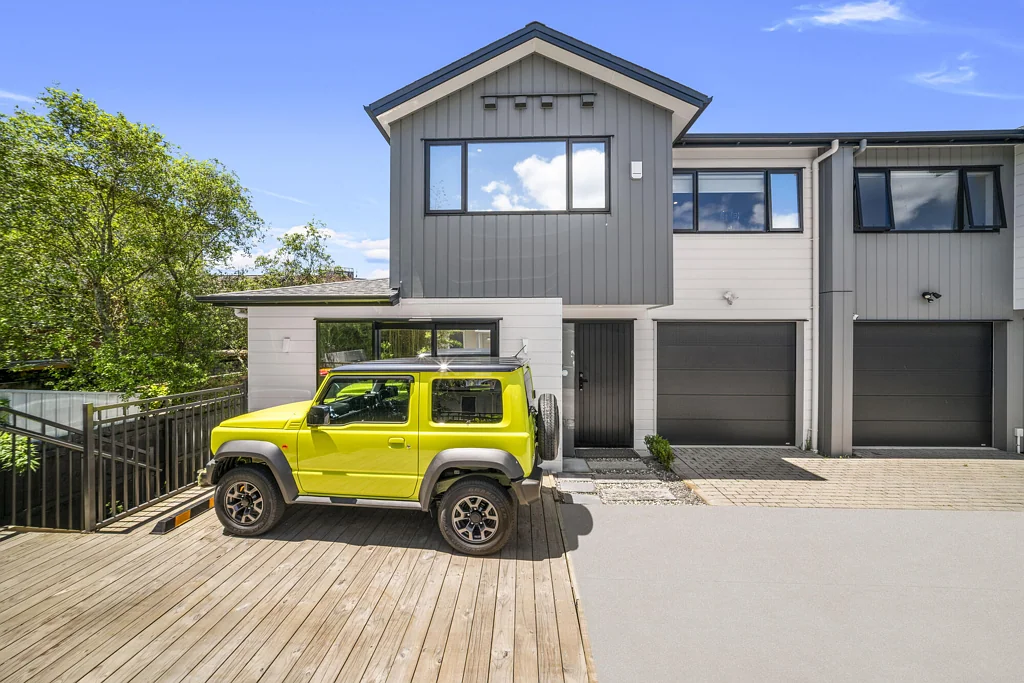 Northcross 4房  Luxury Duplex Family Home Awaits