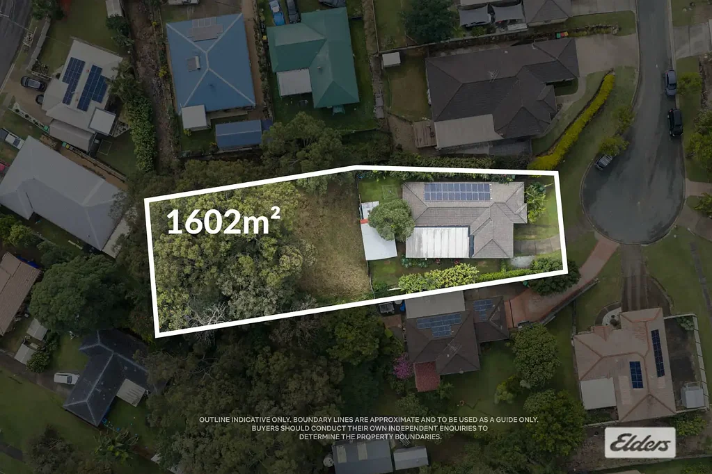 Tanah Merah 4Habitaciones Family Home with Side Access, Huge Entertaining & Future Potential