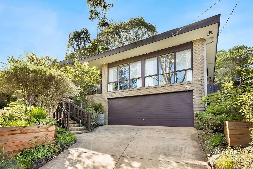 27 Democrat Drive, The Basin, VIC 3154