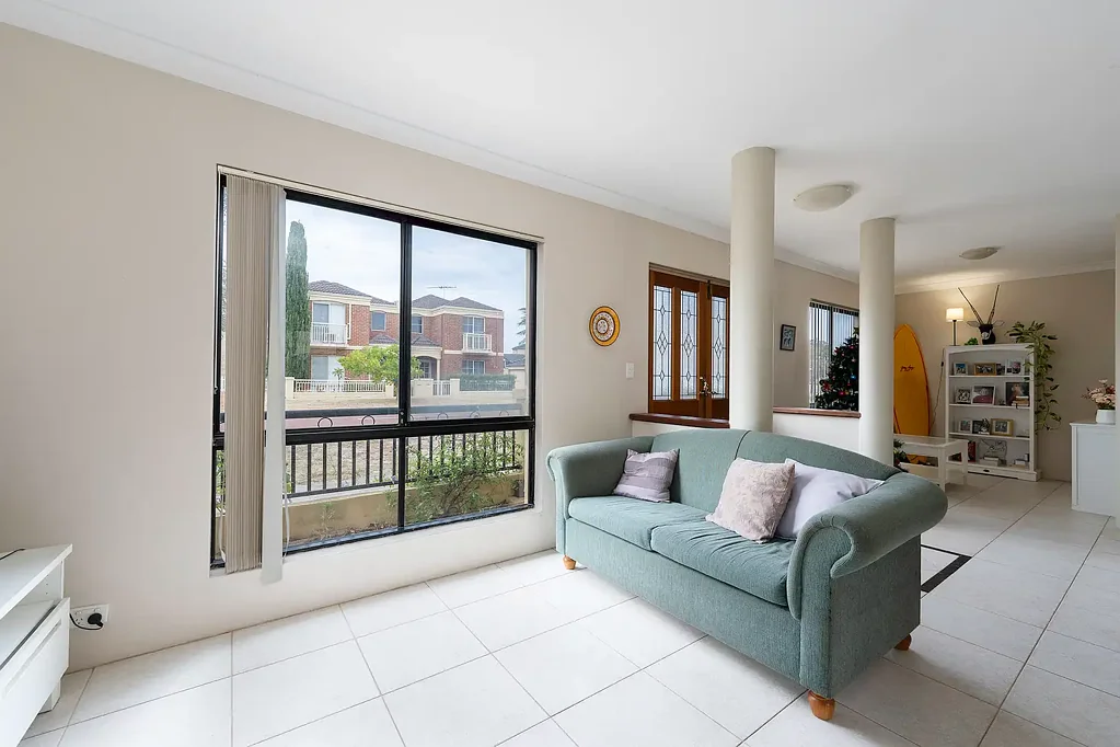 Joondalup 5房  NEST OR INVEST ( RENT BY ROOMS)