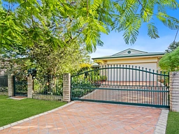 58 Days Avenue, Yeronga