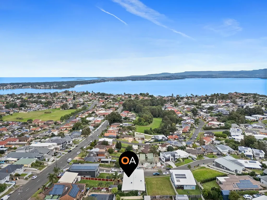 Lake Heights 5房  SPACIOUS TORRENS TITLE FAMILY HOME