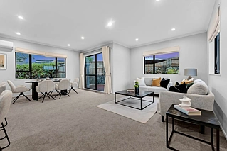 2 Bangla Place, Royal Heights, Waitakere City