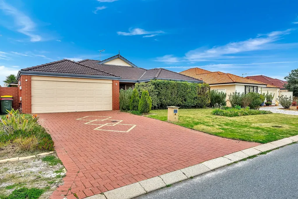 Pinjarra 4房  MAKE THE LIFESTYLE CHOICE