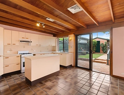 112A Ernest Street, Crows Nest, NSW 2065, 2 ห้องนอน, 1 ห้องน้ำ, House