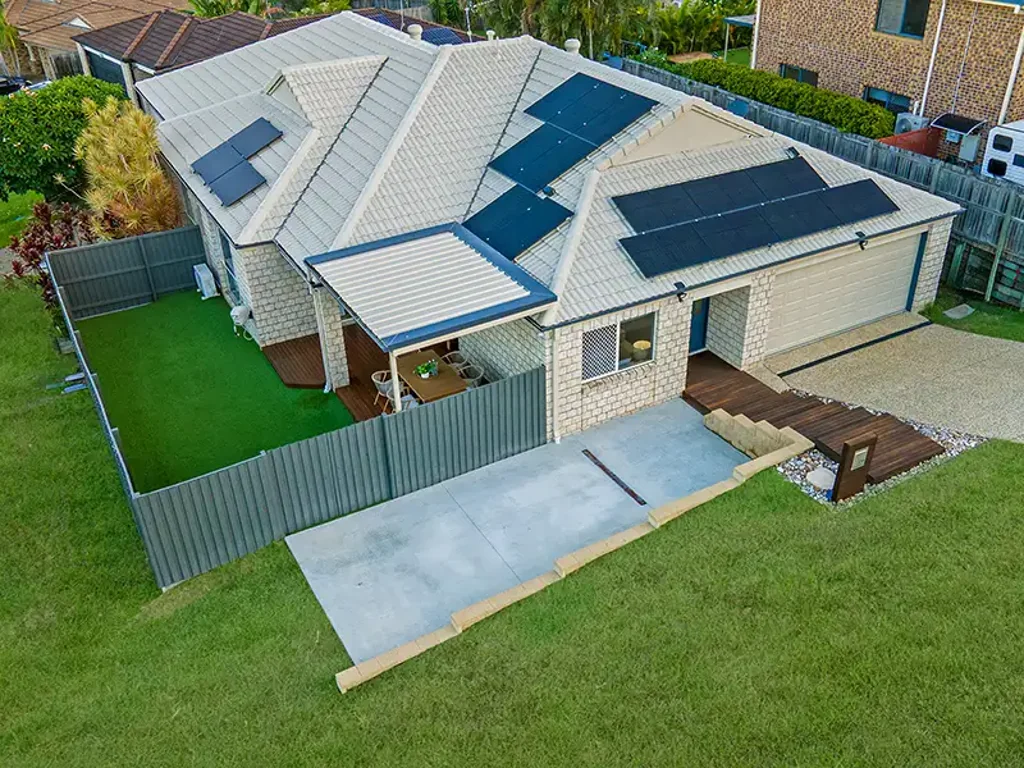 1/18 Bluetail Crescent, Upper Coomera, QLD 4209
