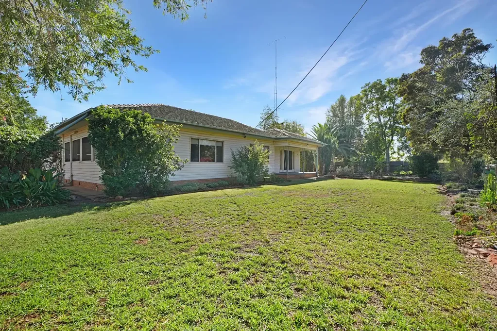Trangie 4ਬੈੱਡਰੂਮ Spacious Family Living on approx.1851 sqm
