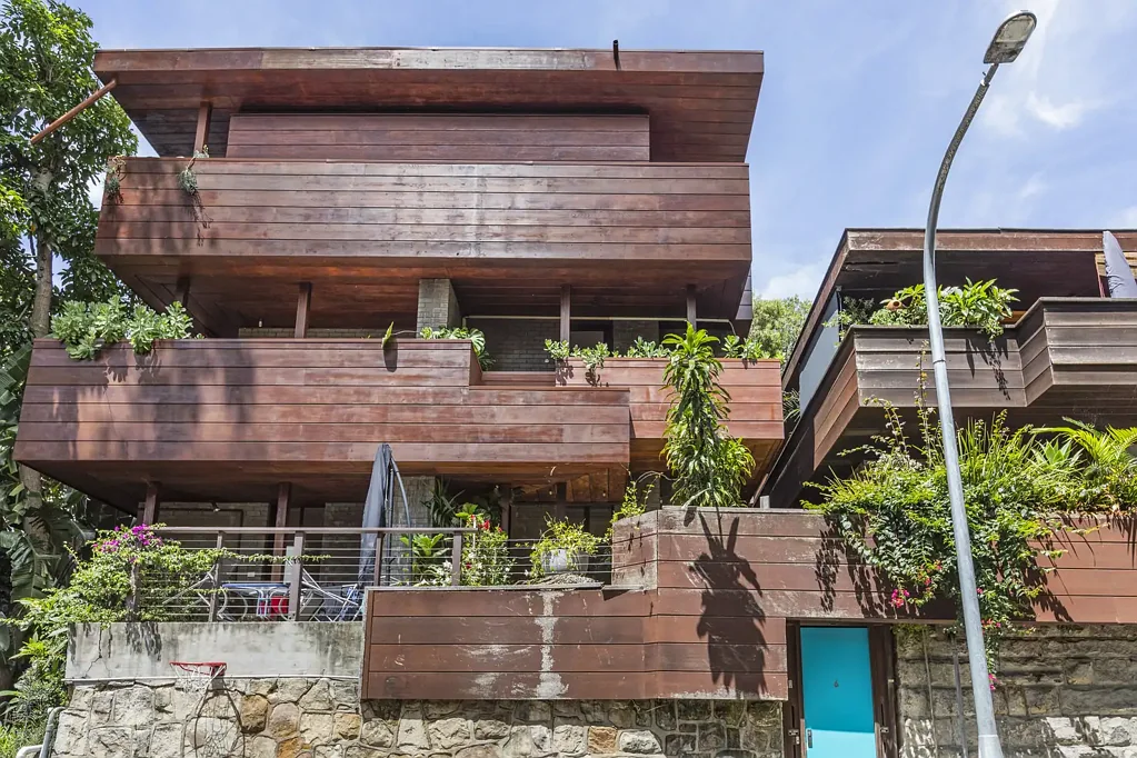 Renovated one bedroom apartment