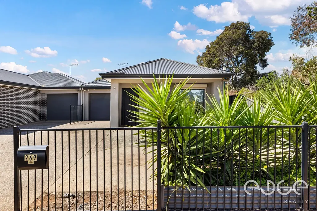 Salisbury North 3Kwarto A Carefree Lifestyle in a Sought-After Location!