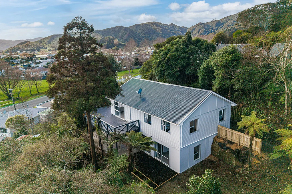 214b Waddington Drive, Naenae, Lower Hutt, Wellington