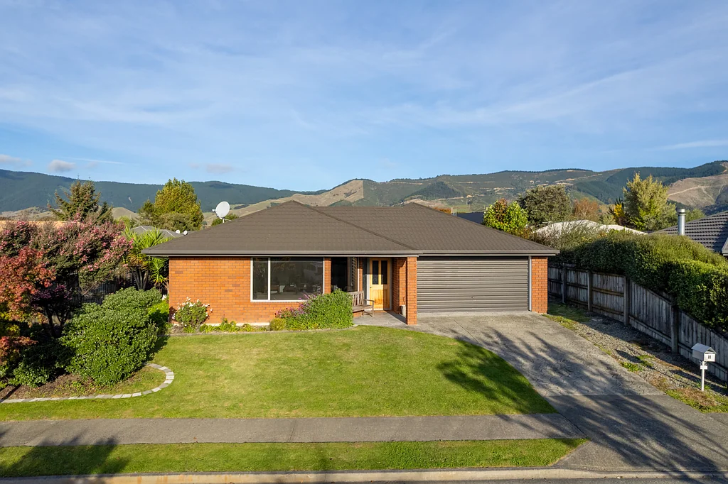8 Maple Crescent, Richmond, Tasman