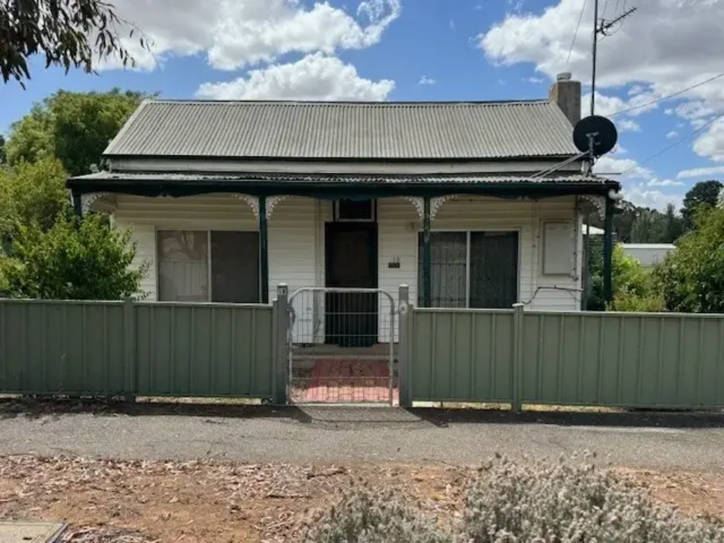 18 Reef Street, Wedderburn, VIC 3518