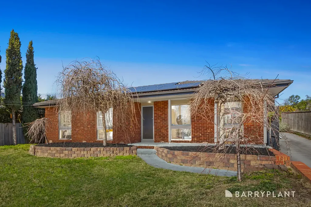 Chirnside Park 3 Bedroom * Sale by Set Date on Tuesday 16th September at 6pm (unless sold prior) *