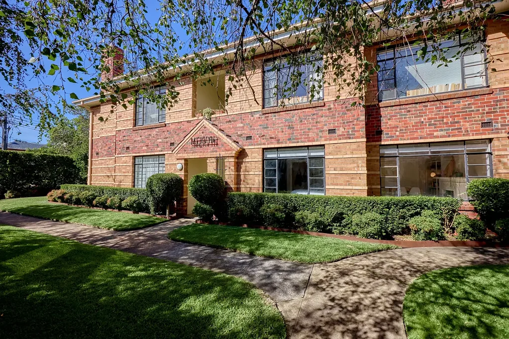 Prahran 2ਬੈੱਡਰੂਮ Stylish Renovated Living In Boutique “Mervyn”