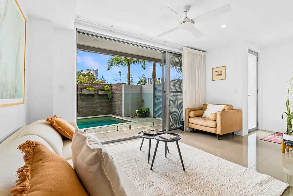 Coolangatta 3ਬੈੱਡਰੂਮ Elegant Design Meets Prime Location - Designed by Award-Winning Architect Shane Denman