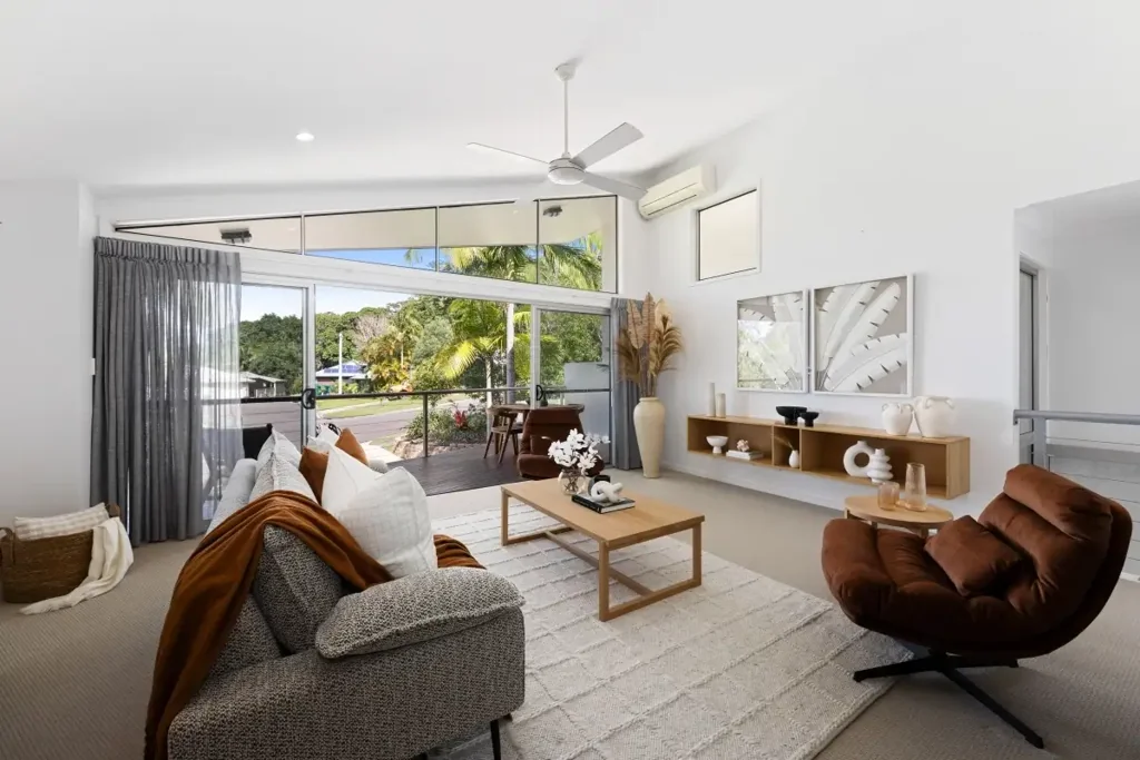 Buderim 3 Bedroom Stylish executive living moments from the village