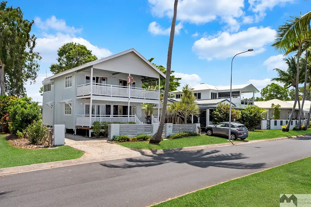 Machans Beach 5બેડરૂમ STUNNING CORAL SEA VISTAS 10 MINUTES NORTH OF CAIRNS CBD