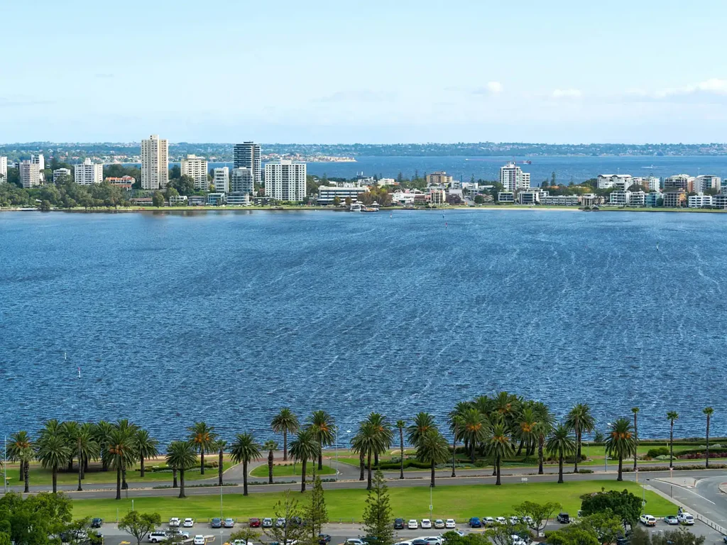 Perth 2ਬੈੱਡਰੂਮ Prime Investment Opportunity: Luxury 2-Bed Apartment in Perth CBD with Secure Rental Income and Stunning Swan River Views!