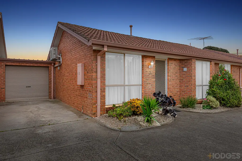 3/13 Deutgam Street, Werribee, VIC 3030