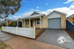 20 Laurina Link, Pakenham