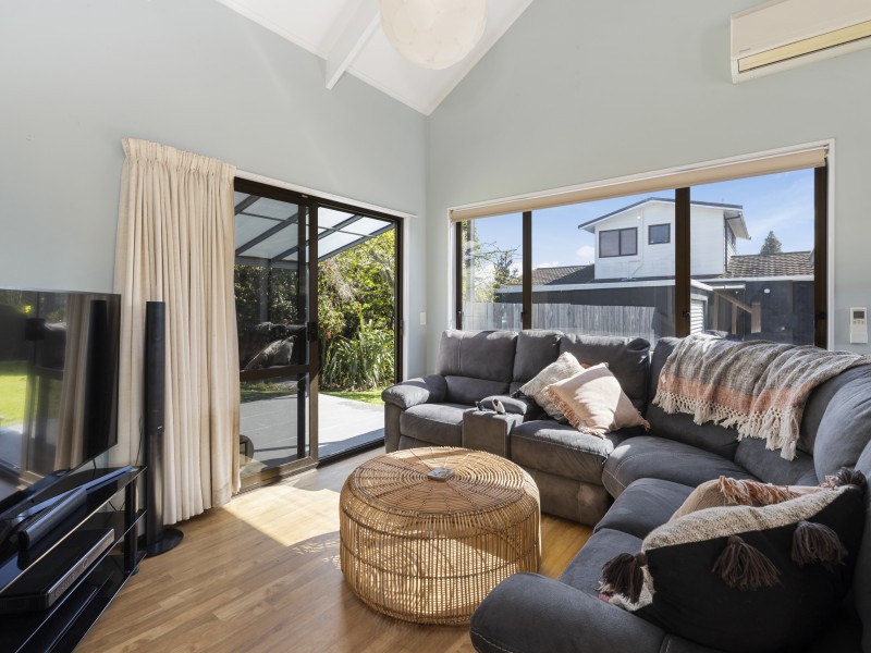 2/9 Weka Road, Waipahihi, Taupo, 3房, 1浴