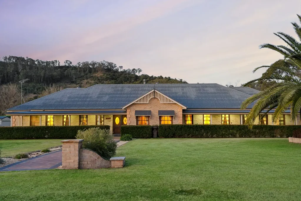 Picton 4 Bedroom A Grand Country Retreat