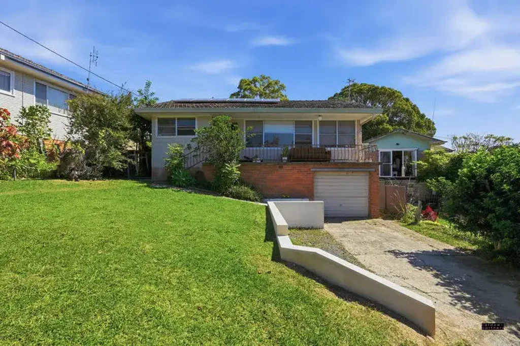 Charming Retro-Style Home in Urunga