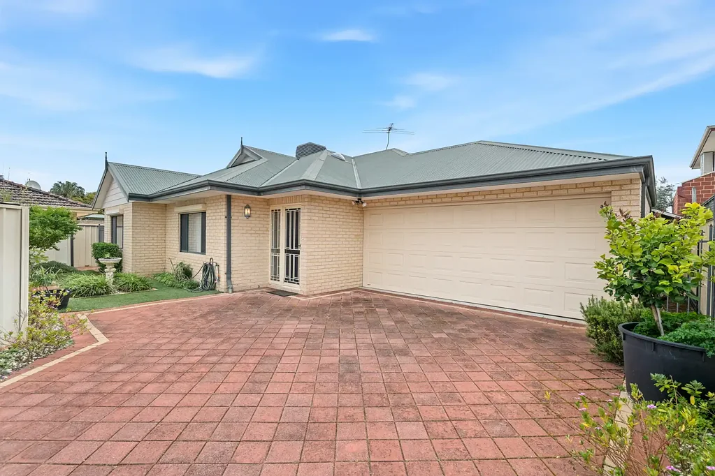 Morley 3房  Superb family home in pristine condition. Under instructions.