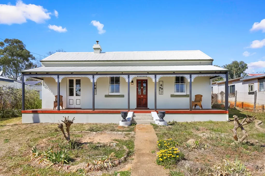 7 Railway Parade, Manilla, NSW 2346