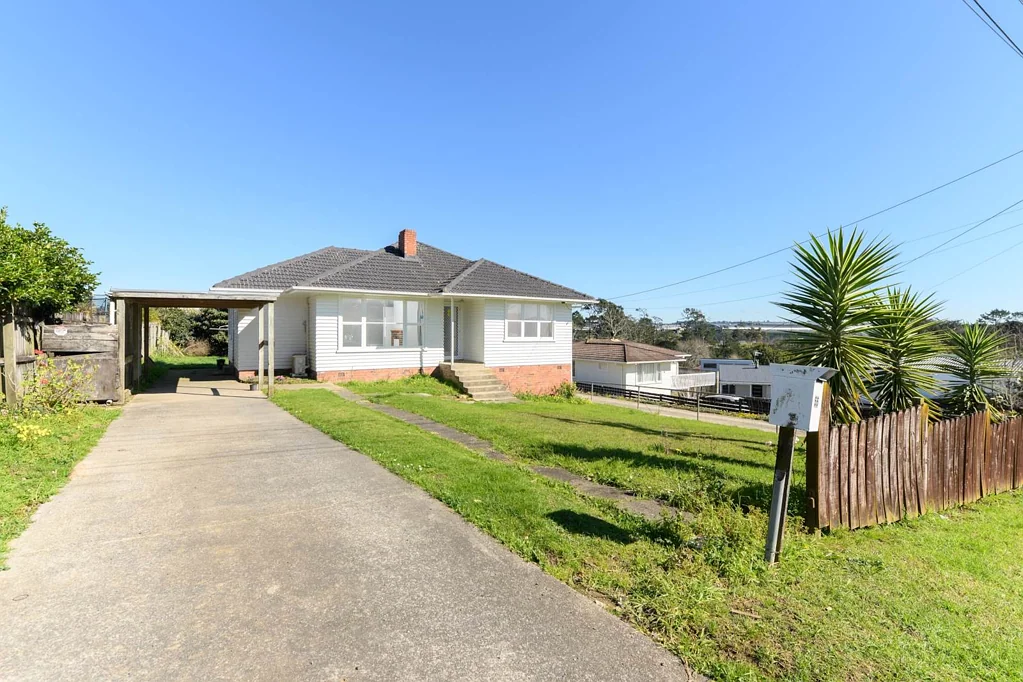 3 Bedroom Home in Te Atatu South